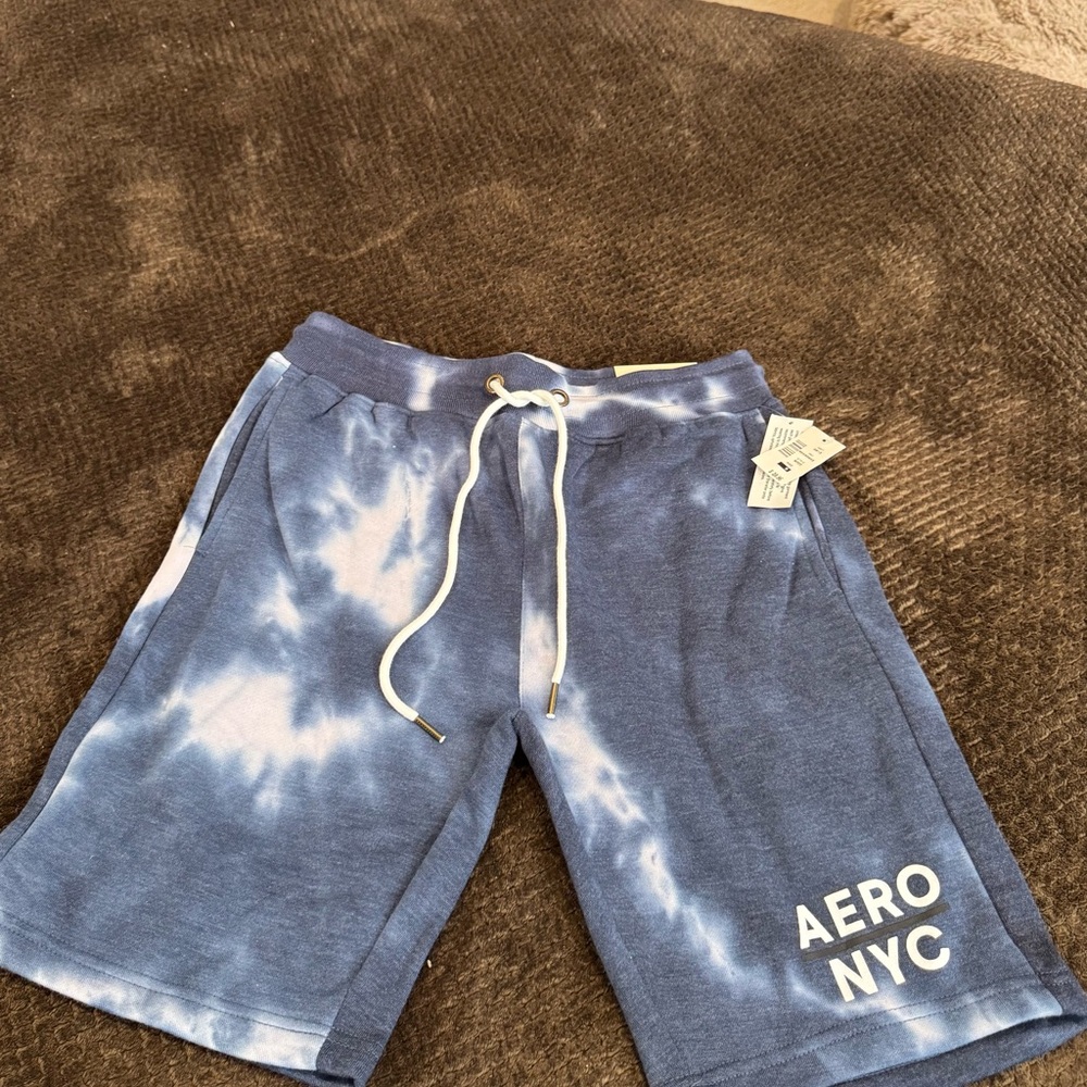 Aeropostale Men's Blue and White Tie-Dye Athletic Shorts